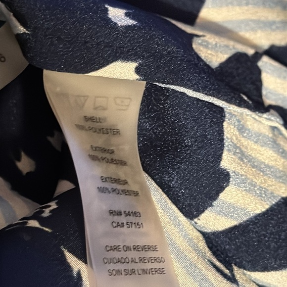 Calvin Klein striped floral print buttoned down long sleeves lightweight too 3X - Picture 7 of 7